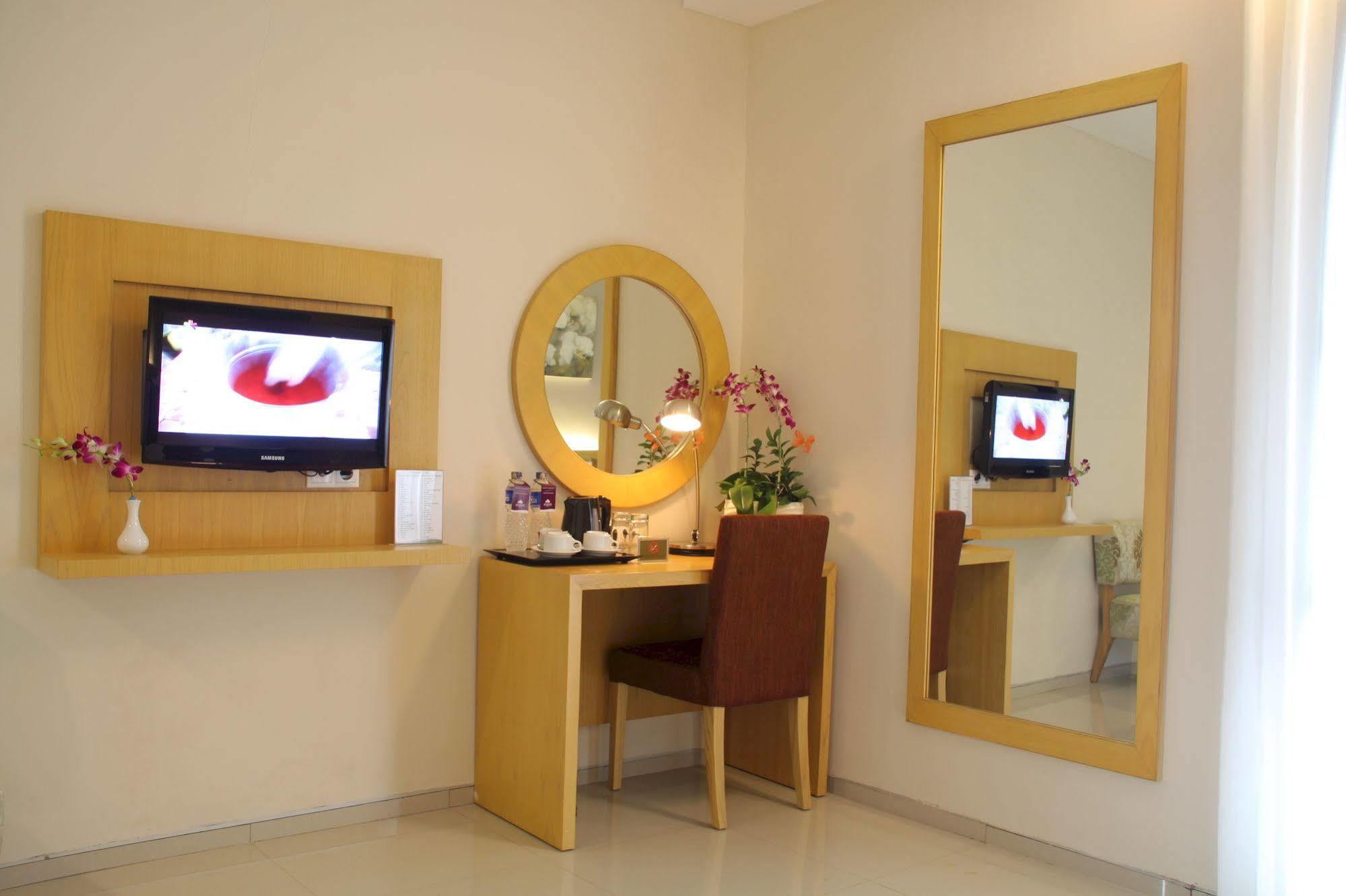 Hotel Anggrek Gandasari Bandung Exterior foto