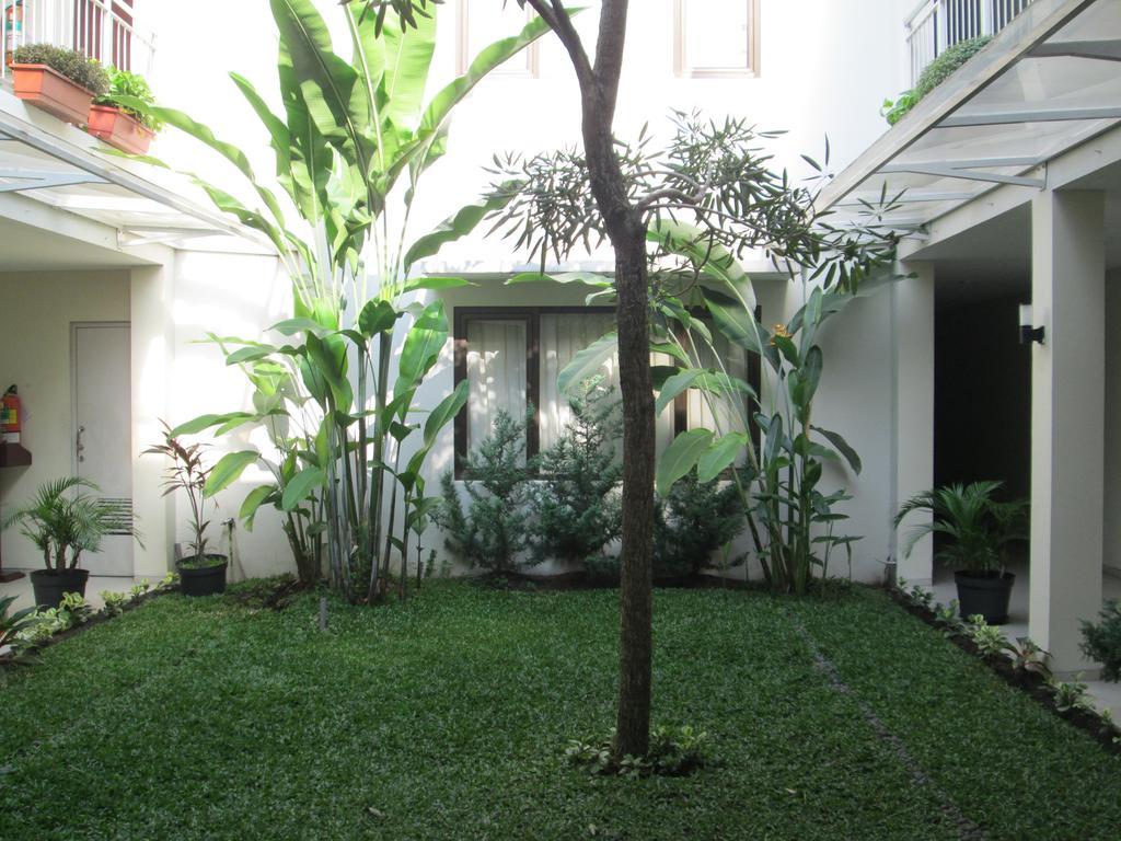 Hotel Anggrek Gandasari Bandung Exterior foto